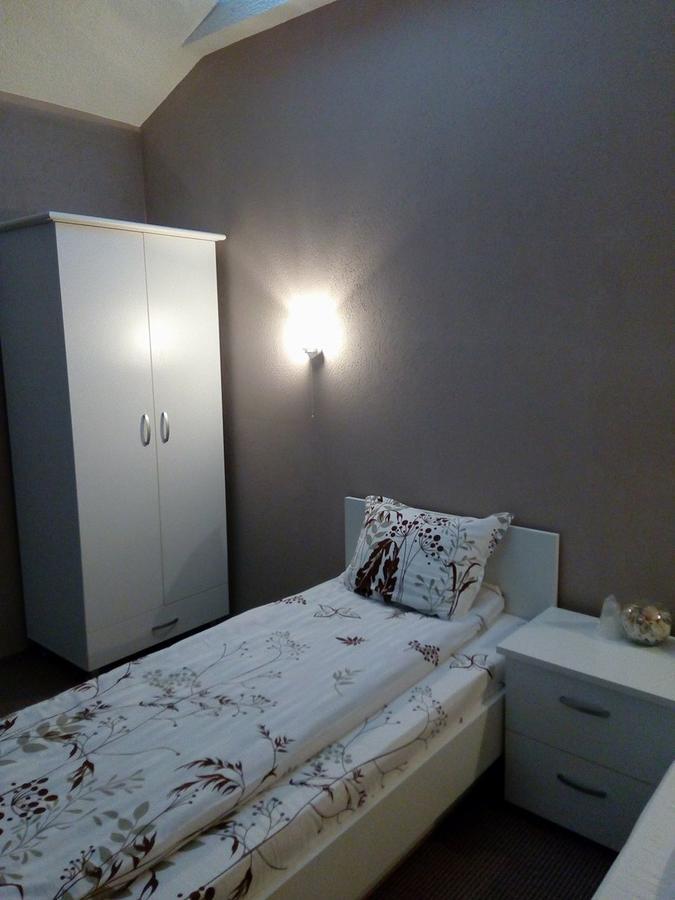 Bed and Breakfast Kafana "Kaj Zoki" Probistip Zewnętrze zdjęcie
