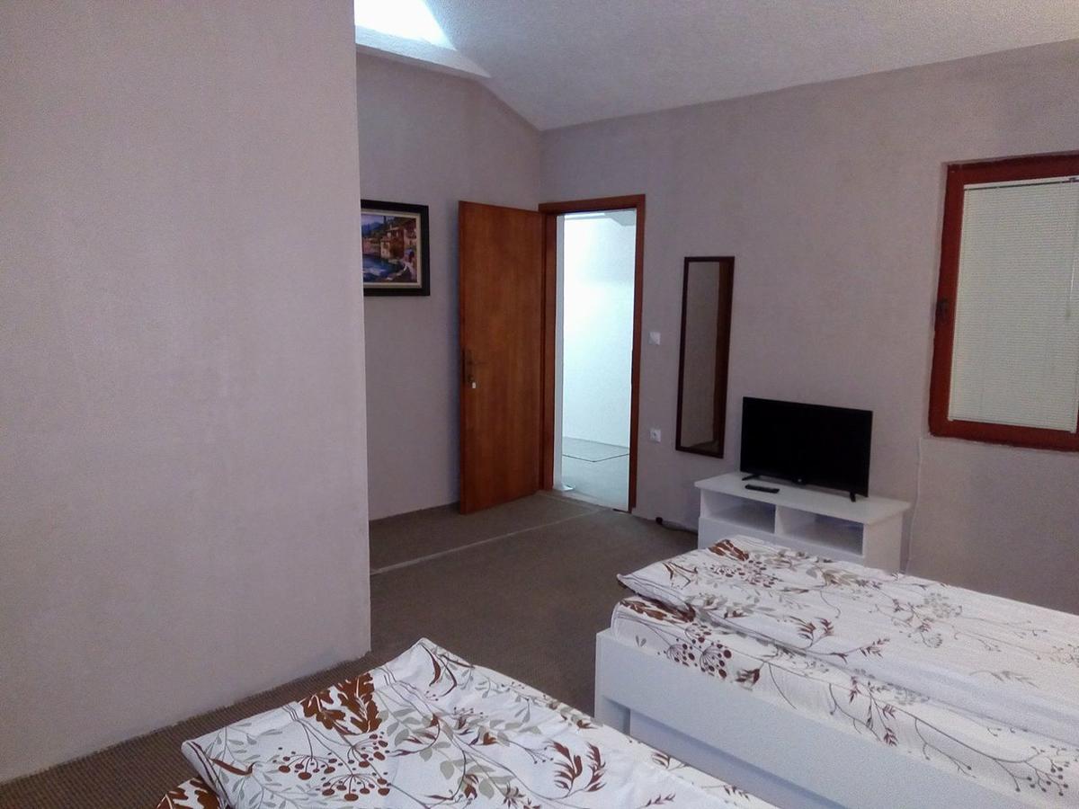 Bed and Breakfast Kafana "Kaj Zoki" Probistip Zewnętrze zdjęcie